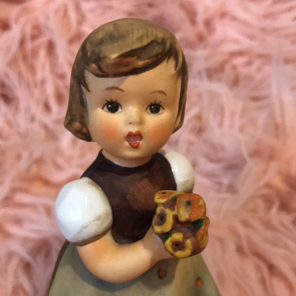 Authentic Goebel West Germany 1963 M J Hummel #257 For Mother flower girl.